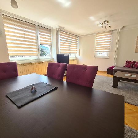 Walnut Apartment - Private Garage Sarajevo Luaran gambar